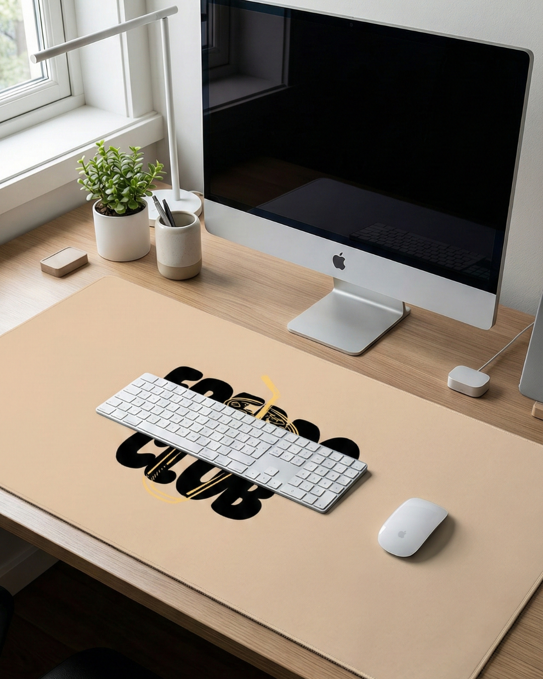 Freddo Club - XXL Mauspad / Schreibtischunterlage